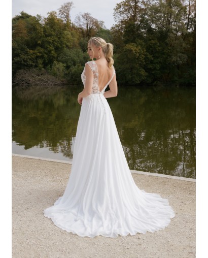 Robe de mariée Coupe en A  décolleté V échancré