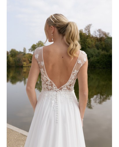 Robe de mariée Coupe en A  décolleté V échancré