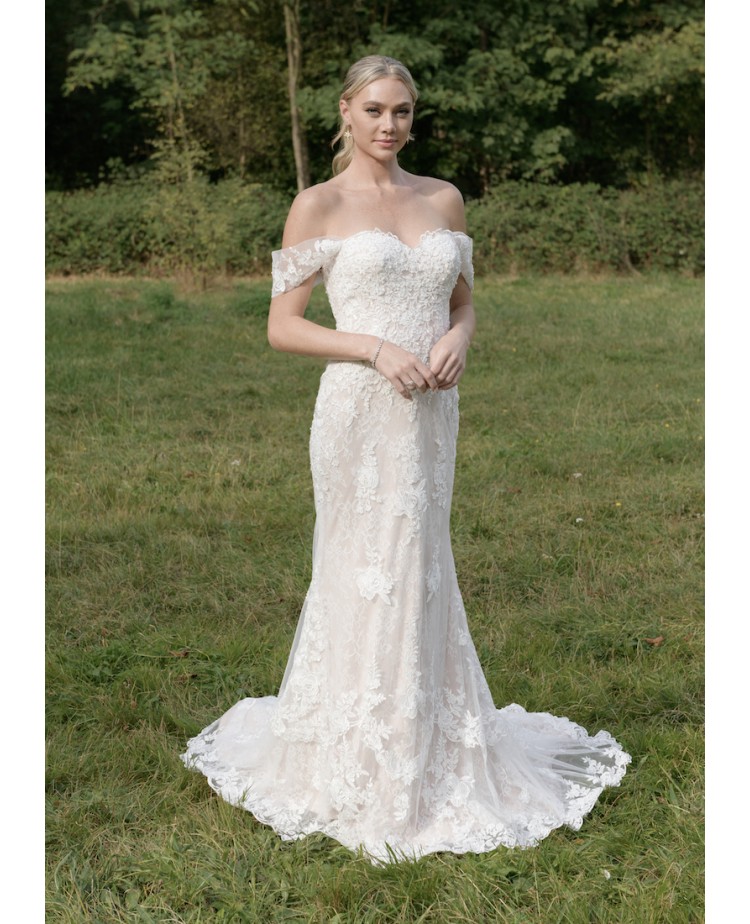 Robe de mariée coupe foureau avec un Bustier en cœur