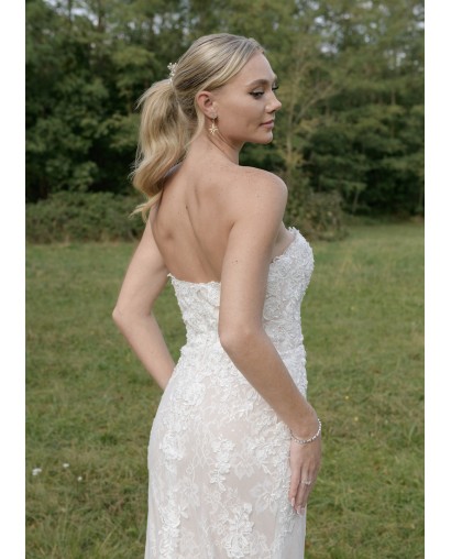 Robe de mariée coupe foureau avec un Bustier en cœur