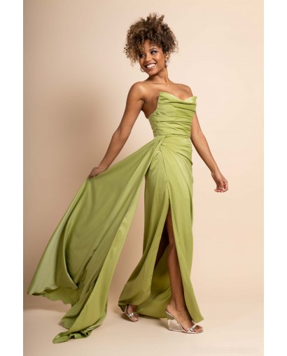 Robe vert olive bustier en satin