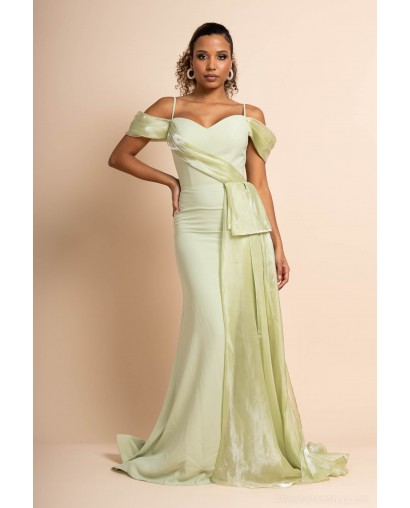 Robe de Soirée Fourreau pistache – Élégance et Glamour