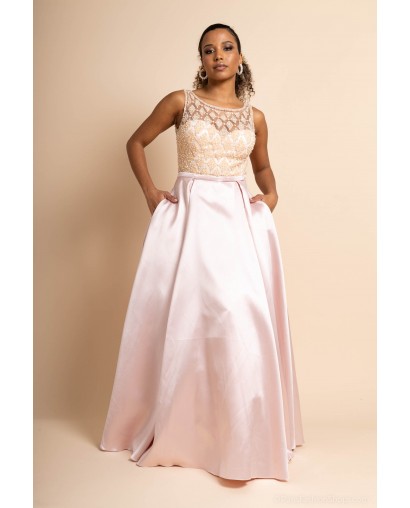 Robe de Cocktail Rose avec Jupe Évasée en Satin et Détails Perlés