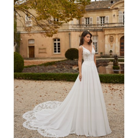 Robe de mariée droite en georgette avec dentelle perlée – Décolleté profond & dos ouvert | Rosa Clará