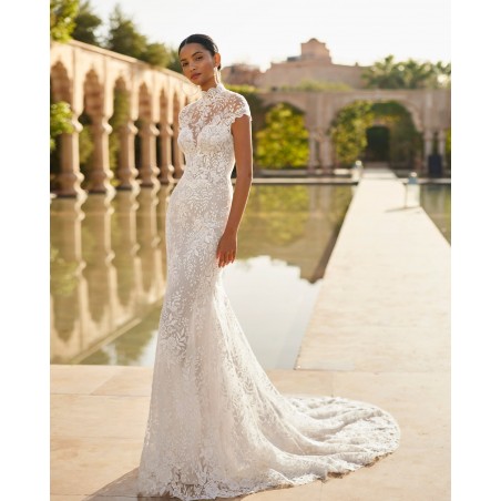 Robe de mariée sirène en dentelle avec manches tombantes – Rosa Clará Haute Couture