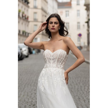 Robe de mariée bustier en tulle et dentelle – Légèreté romantique