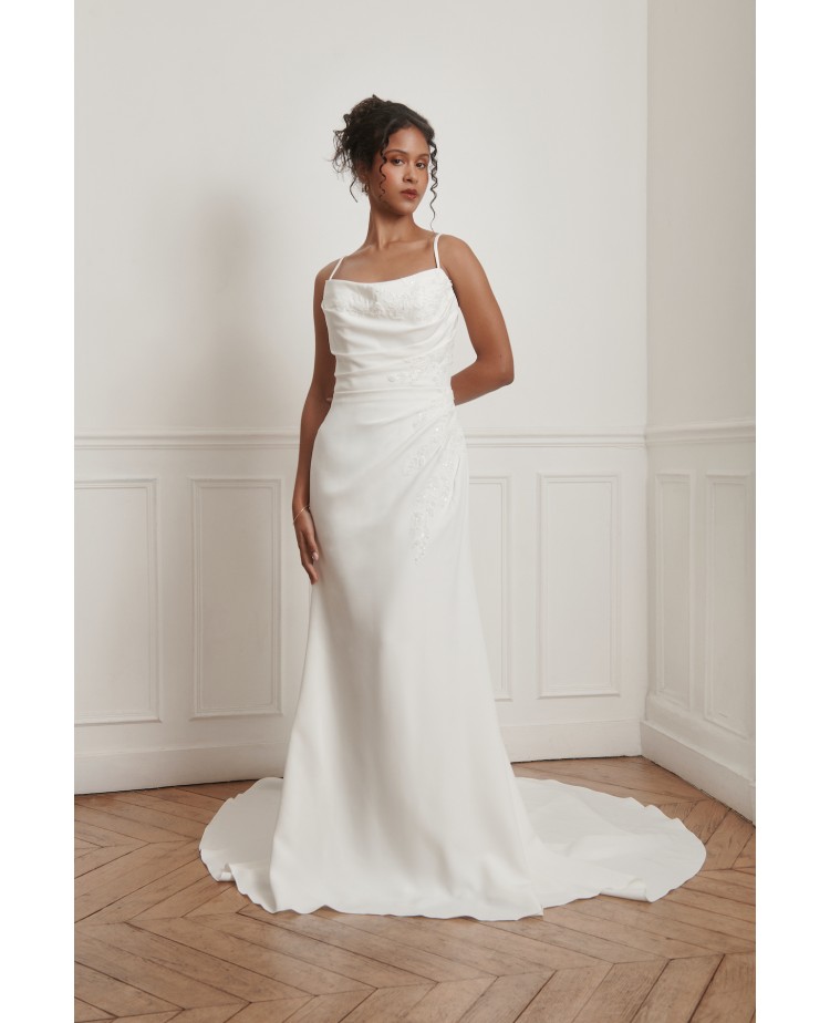 Robe de mariée minimaliste élégante à fines bretelles – Promarried