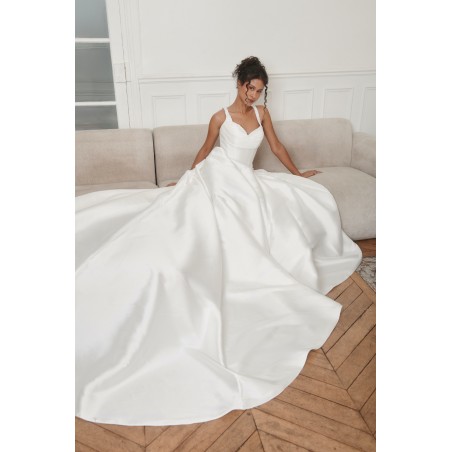 Robe de mariée fluide drapée perlée – Élégance intemporelle Promarried