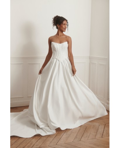 Robe de mariée Promarried – Bustier cœur, jupe ample & élégance intemporelle