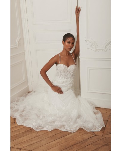 Robe de mariée perlée bustier – Élégance couture & silhouette sculptée