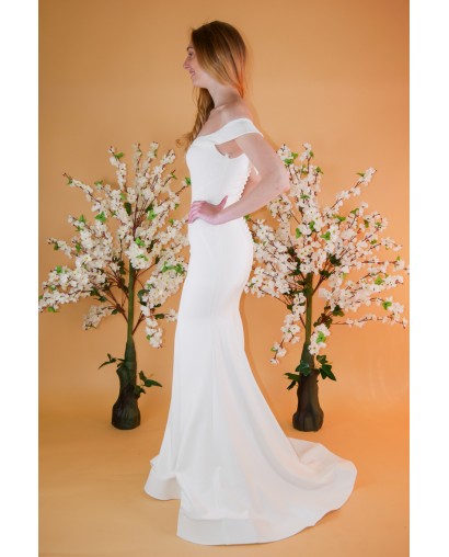 22197 WHITE