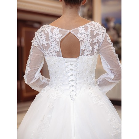 Robe-princesse-manches-longues-avec-traine-2021-ivoire