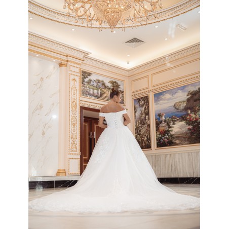 Robe-princesse-hors-l'épaules-avec-traine-6001-traine-ivoire
