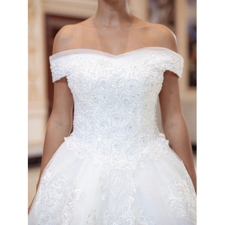 Robe-princesse-hors-l'épaules-avec-traine-6001-traine-ivoire