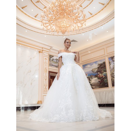 Robe-princesse-hors-l'épaules-avec-traine-6001-traine-ivoire