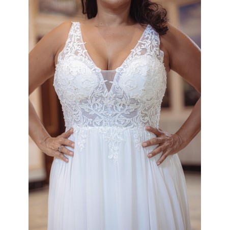 Robe-de-mariée-fluide-à-bretelles-Promarried-22199-ivoire