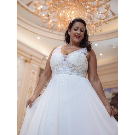 Robe-de-mariée-fluide-à-bretelles-Promarried-22199-ivoire