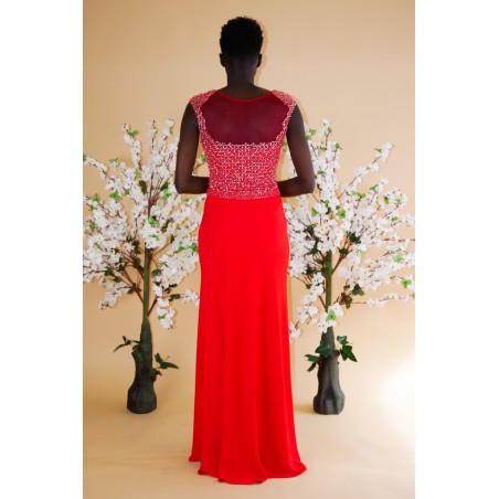 Robe rouge fourreau col V