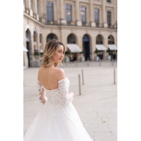 Robe de mariée princesse hors l'épaule