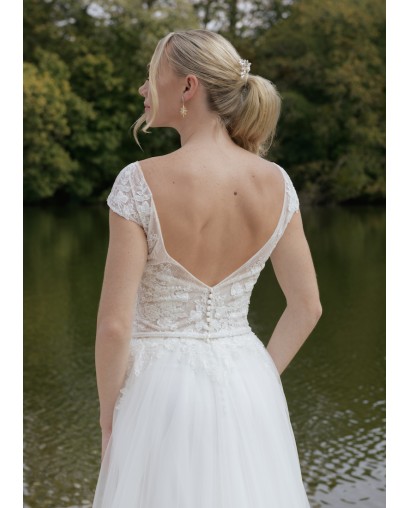 Robe de mariée coupe en A encolure ronde