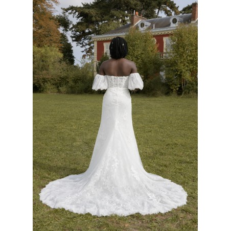Robe de mariée coupe fourreau bustier