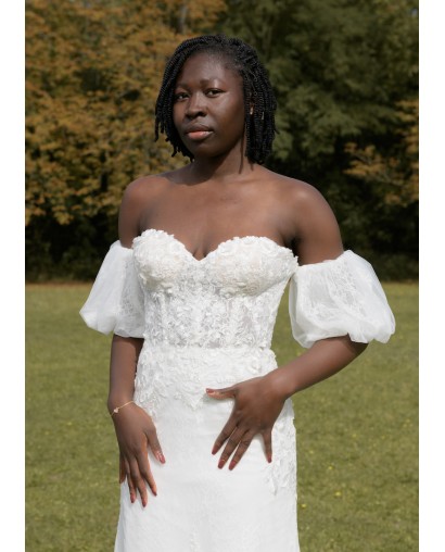 Robe de mariée coupe fourreau bustier