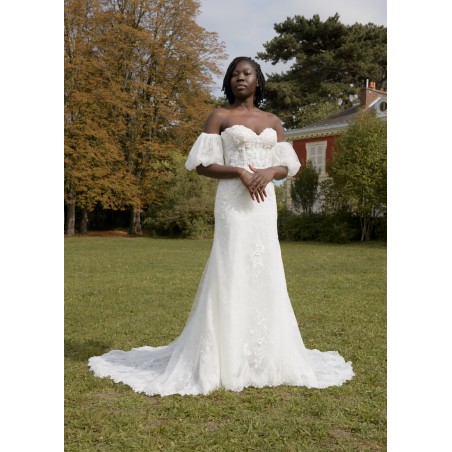 Robe de mariée coupe fourreau bustier