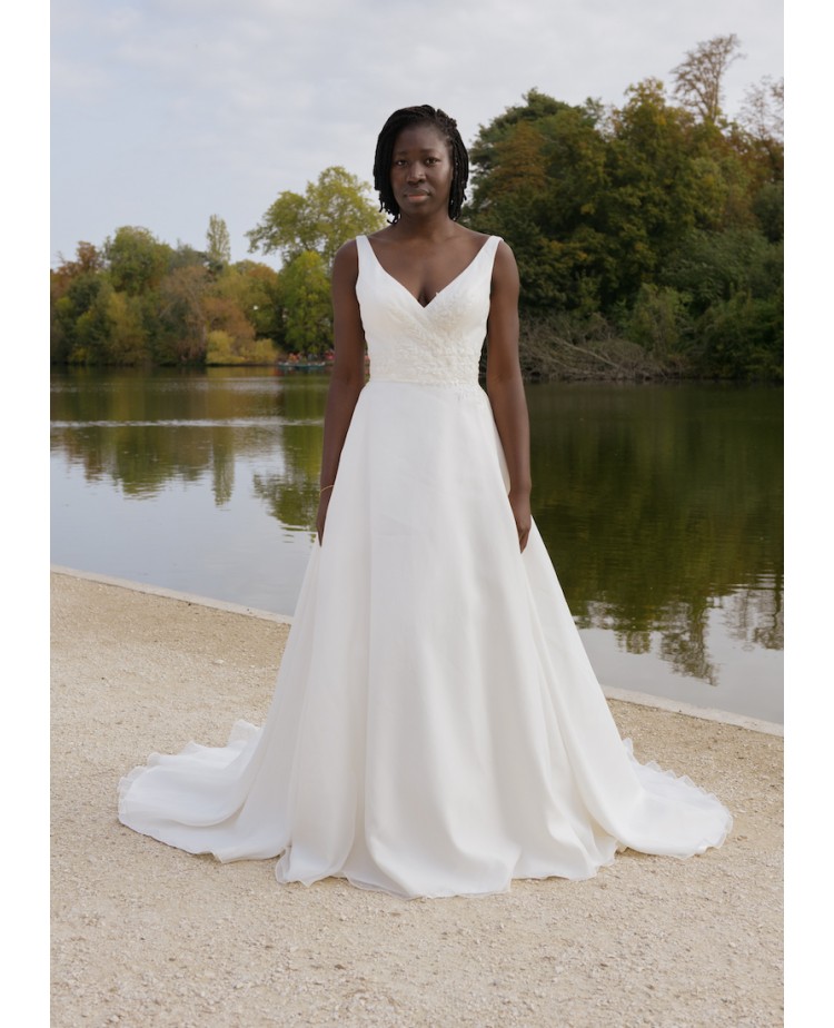Robe de mariée organisa coupe en A