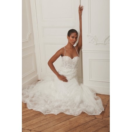 Robe de mariée perlée bustier – Élégance couture & silhouette sculptée